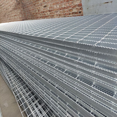 Hot Dip Galvanized Standard Carbon Steel Grating Platforms Trench Cover Industry