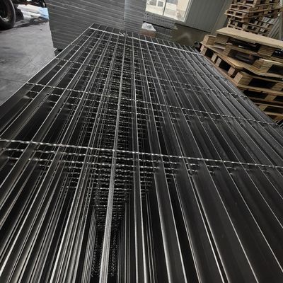 30*30*3mm Decking de suelo de acero de metal de rejilla de la máquina de presión soldada