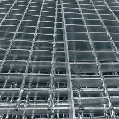Grilla de seguridad galvanizada cuadrada antideslizante de bajo mantenimiento