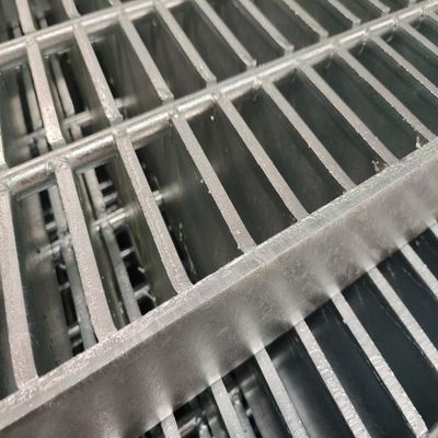 Grilla de acero pesado de trabajo pesado de acero corten con barra rectangular