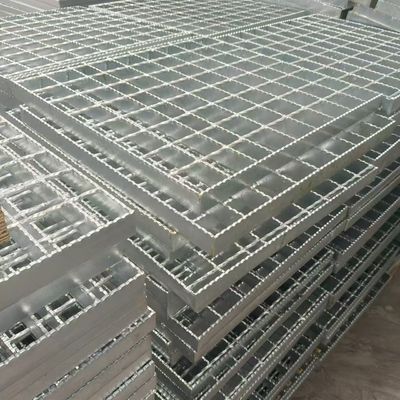 Rejas industriales de acero La solución definitiva para pisos en zonas de tráfico pesado
