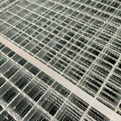 Rejas de aluminio no resbaladizas personalizadas para plataformas industriales