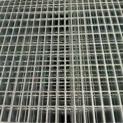 11 W 4 Grilla de barras dentadas Tratamiento de superficie antideslizante para entornos exigentes