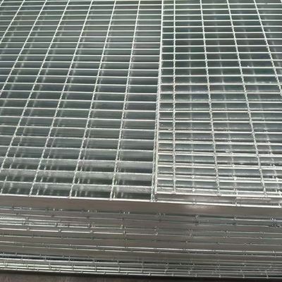 Rejas de acero pesado para almacenes: soporte de cargas y equipos grandes