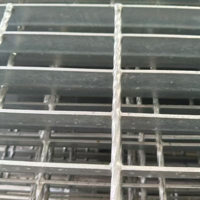 Rejas industriales de acero para la cubierta de zanjas de drenaje con opciones de inclinación de barras de alto soporte