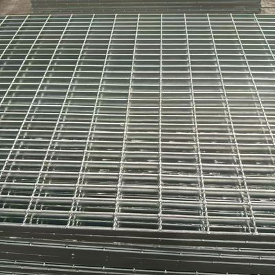 Rejas de acero fáciles de limpiar: higiénicas y de bajo mantenimiento para zonas ocupadas