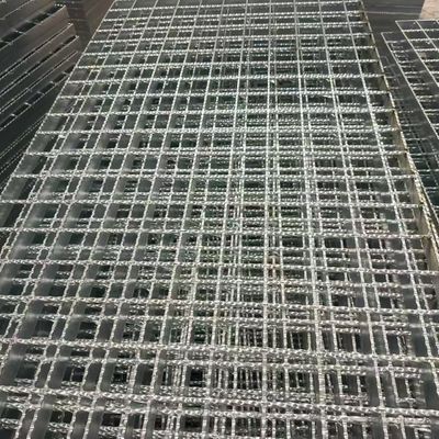 200 toneladas de material de rejilla de acero soldado de resistencia hidráulica para sus necesidades de producción