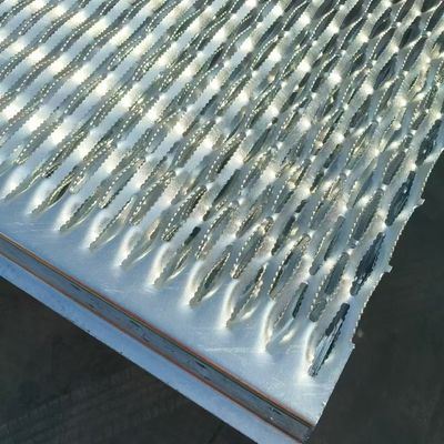 20*3 Acero Grilla de acero dentado de tamaño plano para el empuje de barras de rodamiento industriales de 25 mm
