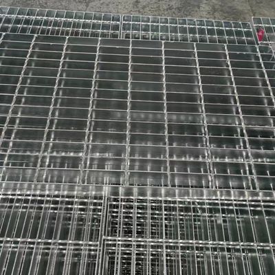 Barras de rejilla de acero industrial soldado de acero inoxidable con barras planas de 30 mm