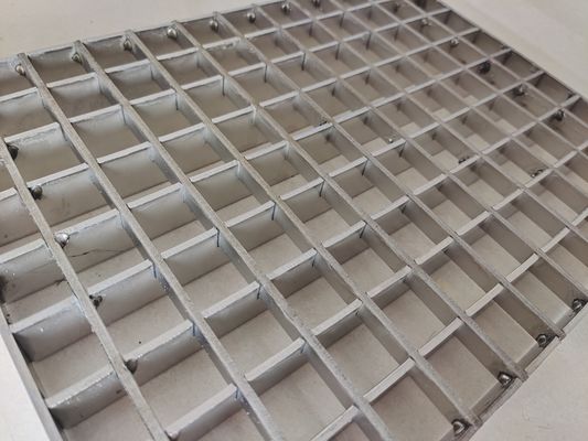 30 mm de rodamiento de aluminio de rejilla de barra abierta de malla abierta resistente a la corrosión para la industria 900x3000mm