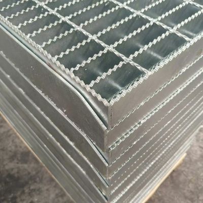 Superficie lisa Rejas industriales de acero de suelo galvanizado Decking inoxidable