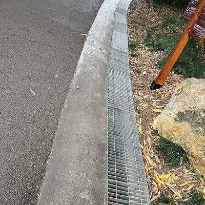 Rejas de acero de barras planas con espaciado de barras de rodamiento de 30 mm