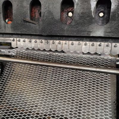 Q235 Materia prima Máquina de malla metálica expandida para aplicaciones de trabajo pesado