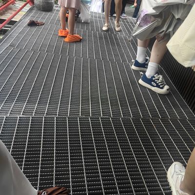 Rejas de acero industrial galvanizadas de rodamiento plano tipo para ambientes de alta temperatura Proceso de soldadura por prensa de alta tolerancia