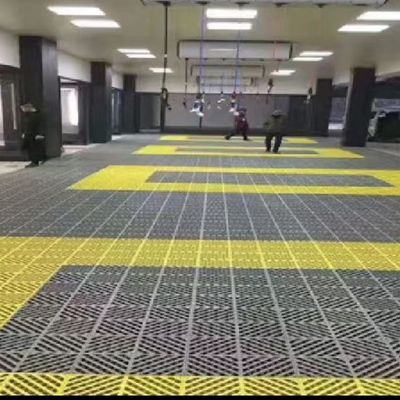 Saldado por prensas Grilla de acero galvanizado plano Materia prima resistente fuerte Alta durabilidad