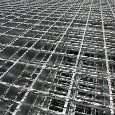 Rejilla de acero industrial con espesor de barra de rodamiento de 4 mm para aplicaciones estándar y de alta resistencia hechas a medida
