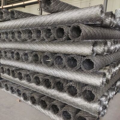 Hoja de metal expandida ligera y fácil de instalar con una estructura simple adecuada para fines industriales de construcción y decoración