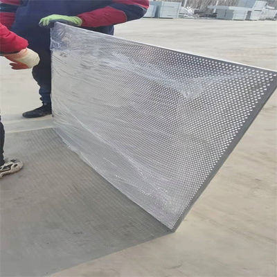 Micrón perforado ranurado anodizado claro de aluminio 12.7m m de la chapa 10 escalonado